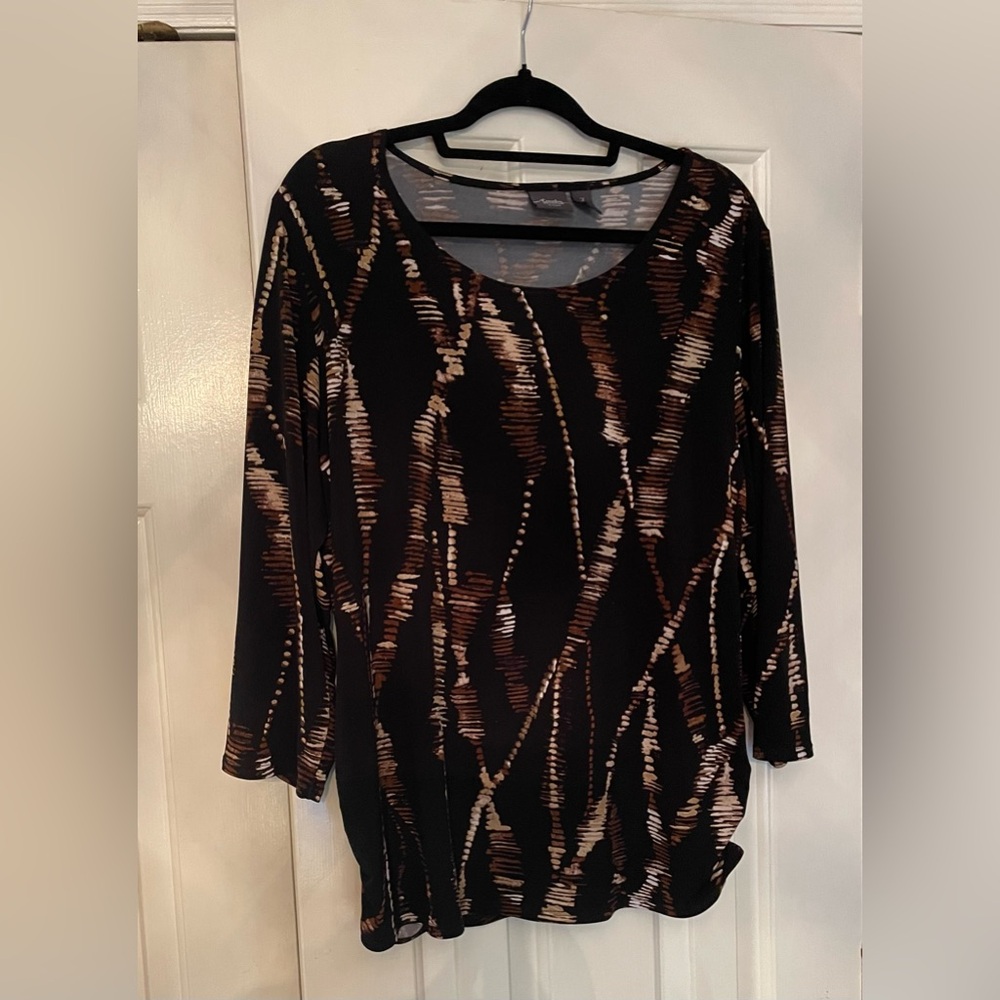Chico’s Travelers Collection Black & Brown Print Top